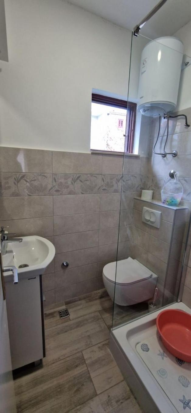 Apartment Tenara Vis Exterior photo