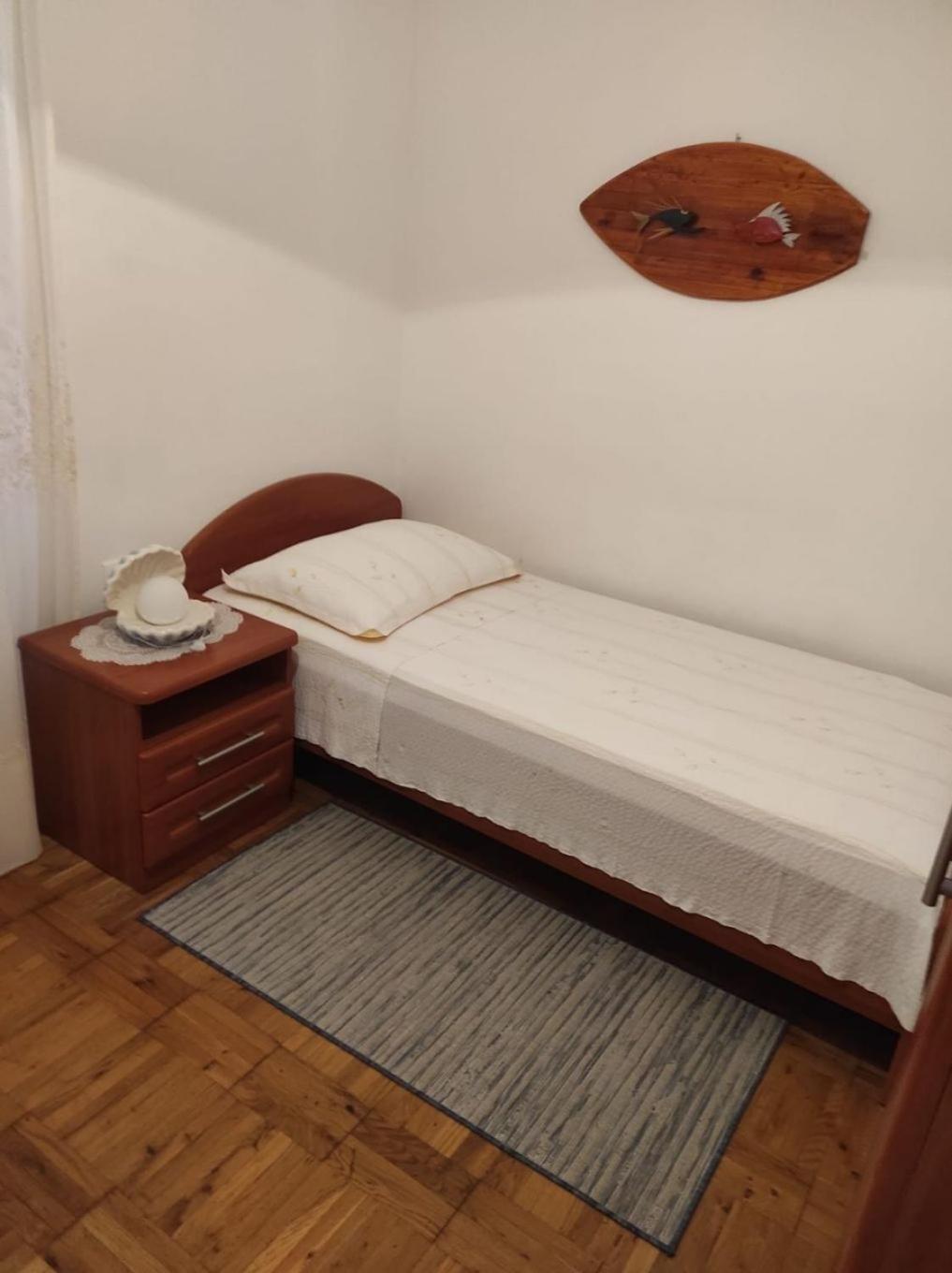 Apartment Tenara Vis Exterior photo