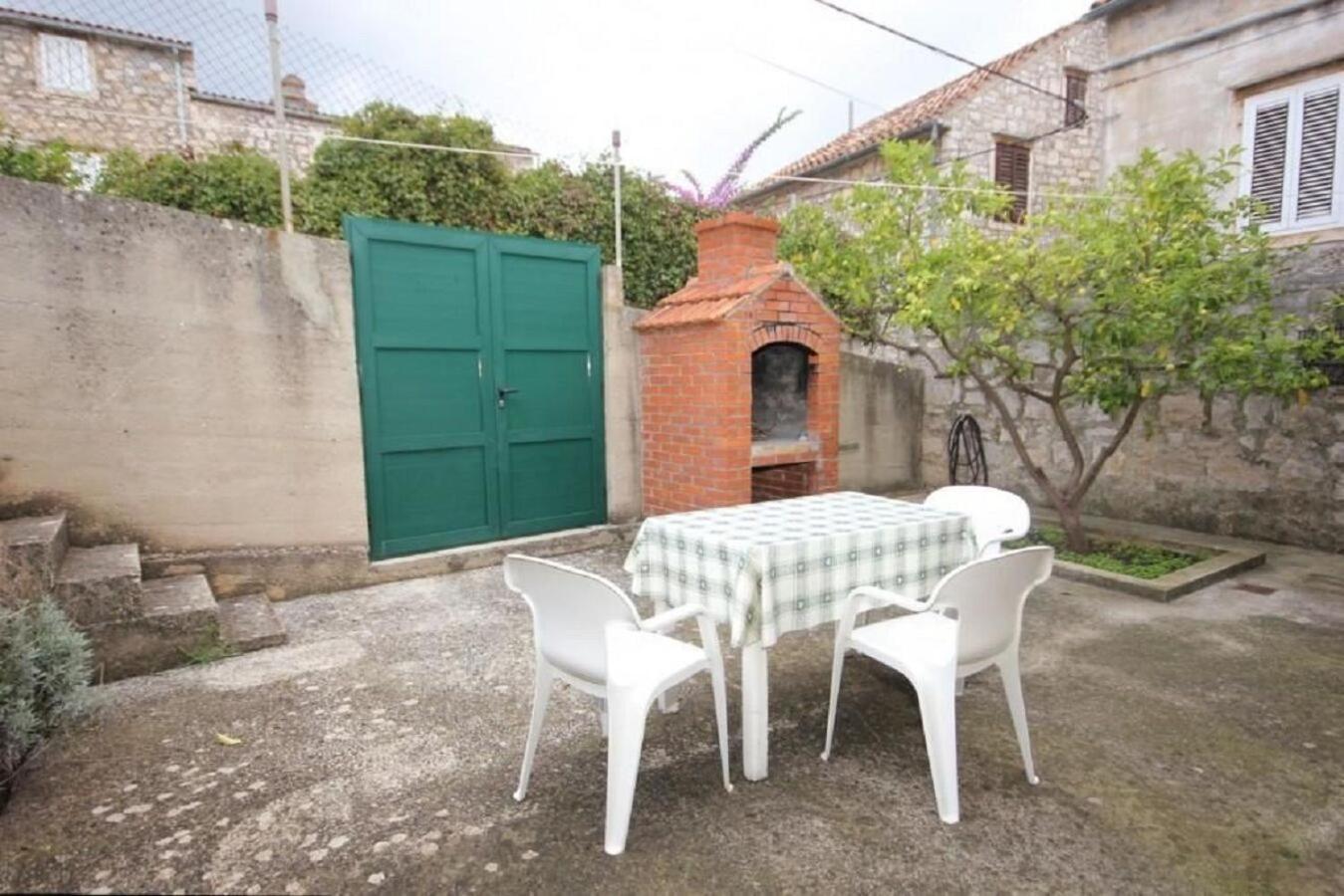 Apartment Tenara Vis Exterior photo