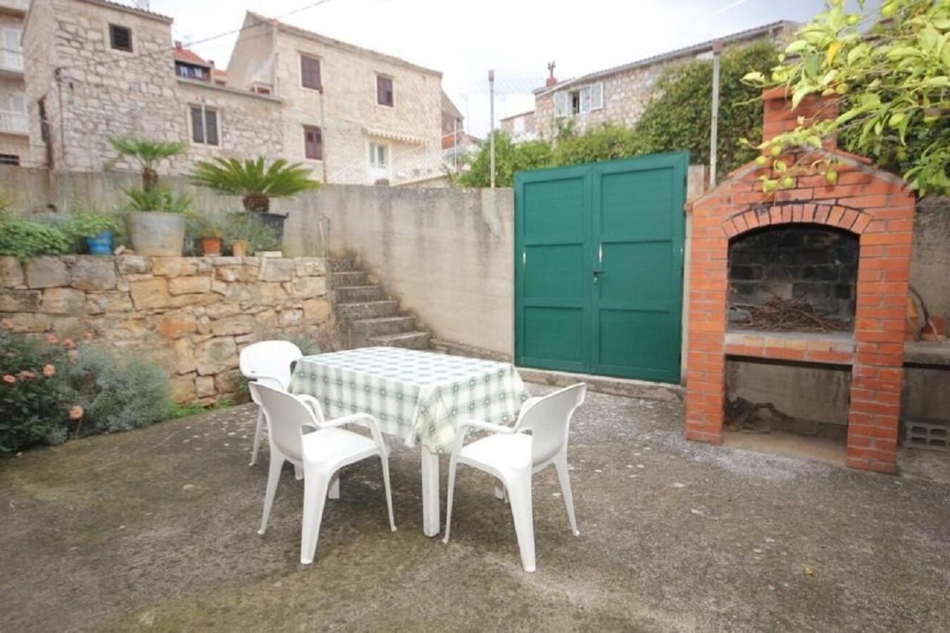 Apartment Tenara Vis Exterior photo